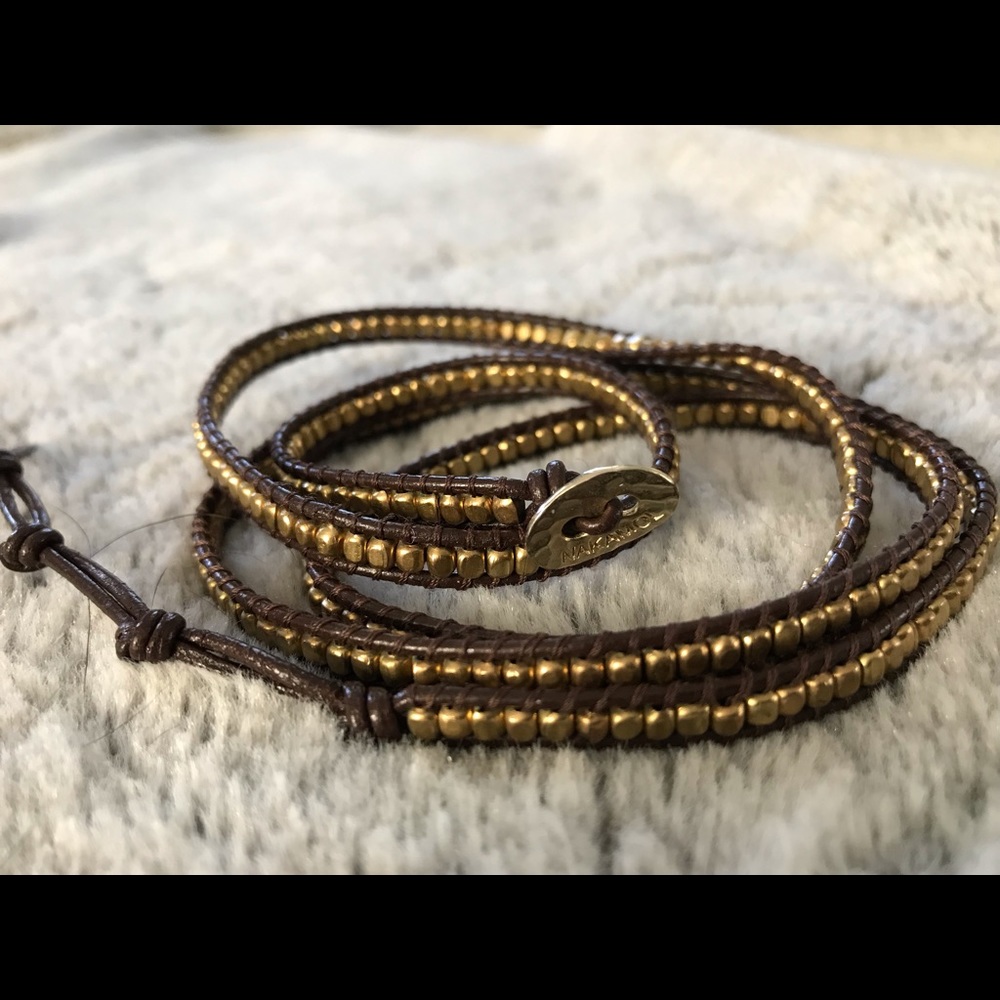 Gold and leather Necklace/bracelet. NWOT.